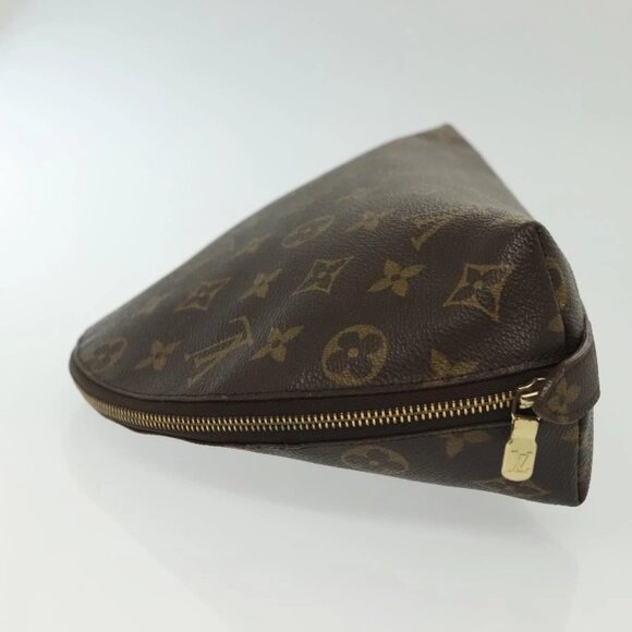 LOUIS VUITTON Monogram Trousse Demi Ronde Cosmetic Pouch M47520 LV Auth 139929 - Picture 4 of 16